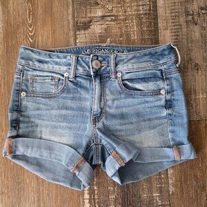 American Eagle Jean Shorts Super Stretch Cuffed Hem Women's Size 6